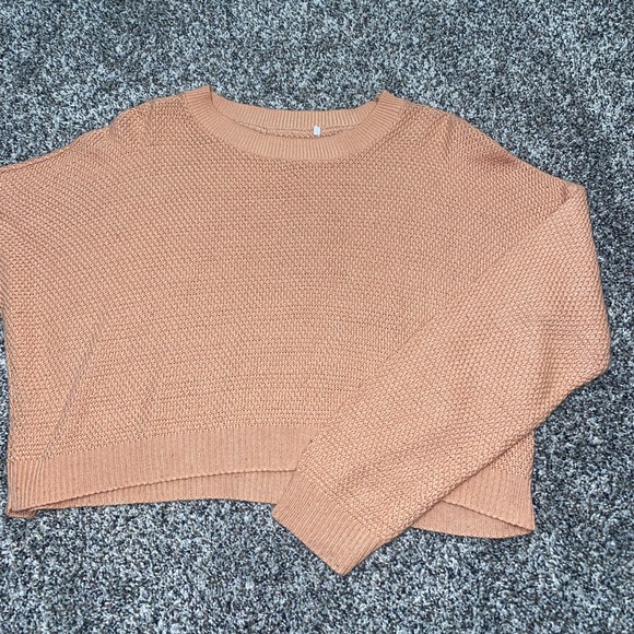 Pink Cropped Sweater - Picture 1 of 3